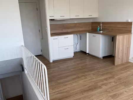 trés beau duplex t4