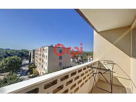 location appartement  55.52 m² t-3 à fréjus  892 €