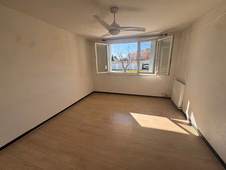 toulon -les routes t2 47m2