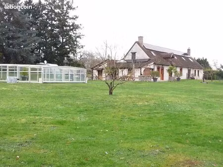 maison 8 pièces 231 m²