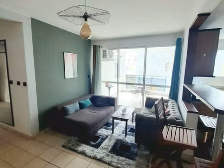 appartement 3 pièces meublé de 61 m2 environ à 2 pas du fron