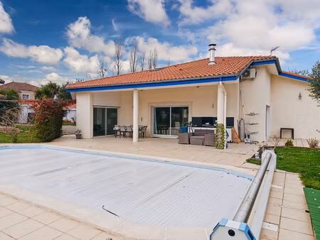 ensemble immobilier: 2 maisons rénovées