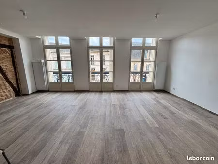 appartement . 2 pièces . 70m²
