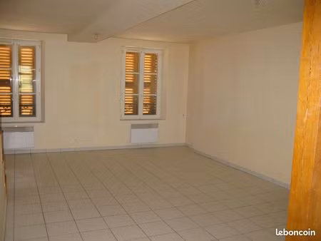 appart 68 m2 au 1er étageduplex centre ville lorris 15/03