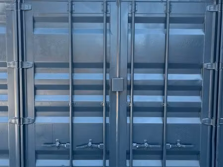 location box/container 28m²