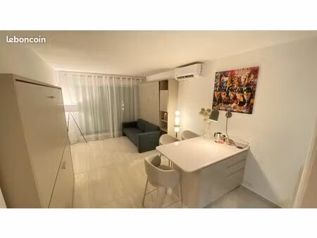 menton : place st roch studio a louer 2 mois