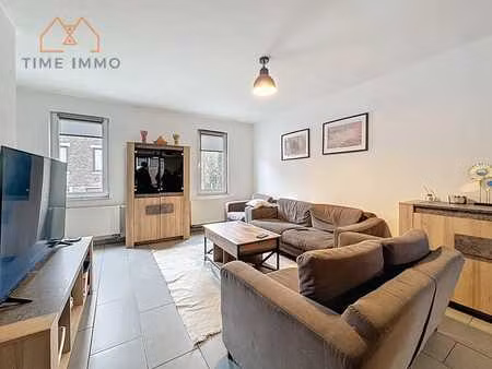 immeuble composé de deux appartements