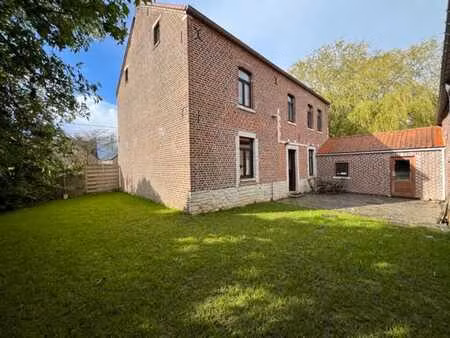 colocation - 1 chambre dans maison de 4 pers.