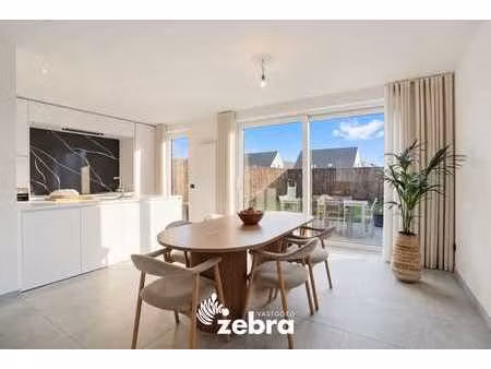 instapklare woning met 3 slaapkamers en garage te meulebeke!