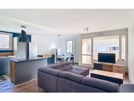 location appartement  m² t-5 à bourgoin-jallieu  1 115 €