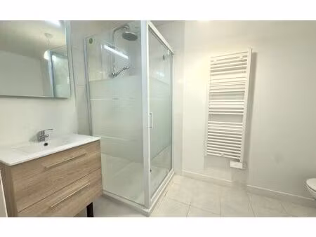 location appartement  33.5 m² t-1 à montmorillon  355 €