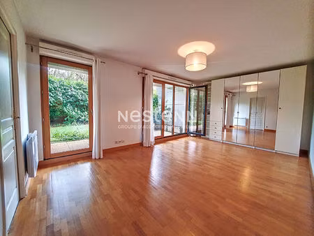 saint cyr l'ecole : a louer - appartement t3 avec jardin cave et parking