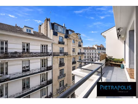 t4 de 91m² situé au 143 rue de sèze lyon 6