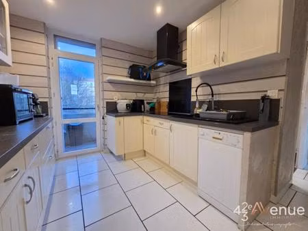 saint-etienne  montplaisir t2 de 55 46m² avec balcon