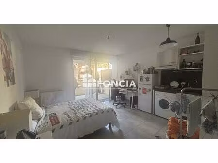 appartement type 1 de 26m2 -lardenne - terrasse - vendu loué