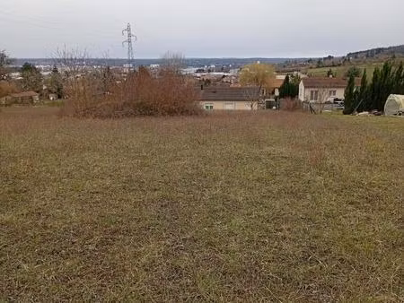terrain à bâtir de 2082 m² vue dégagée