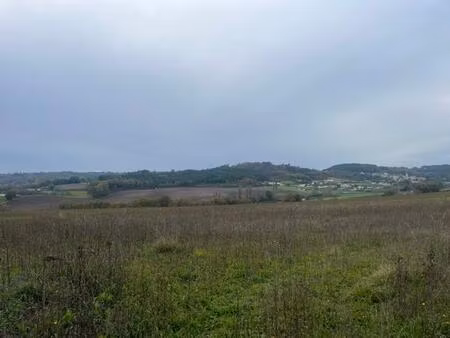 à vendre – terrain viabilisé de 2 482 m² léguillac-de-l’auche (24110)