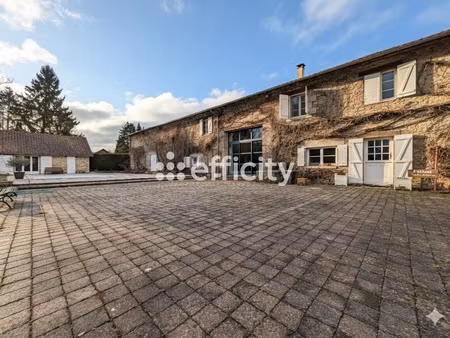 maison 10 pièces - 374 m²