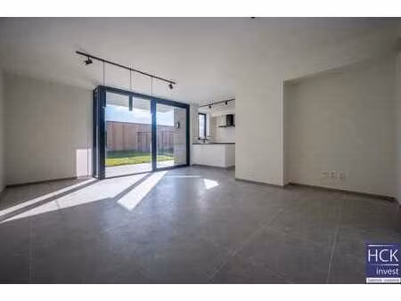 kruishoutem - nieuwbouwappartement met high-end afwerking!