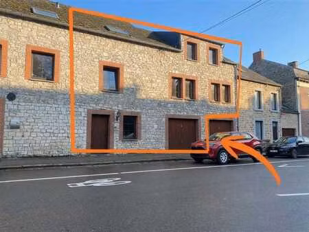 au coeur d'assesse: grande maison deux façades à louer!