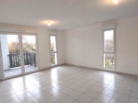 t3 avec balcon et parking à montpellier