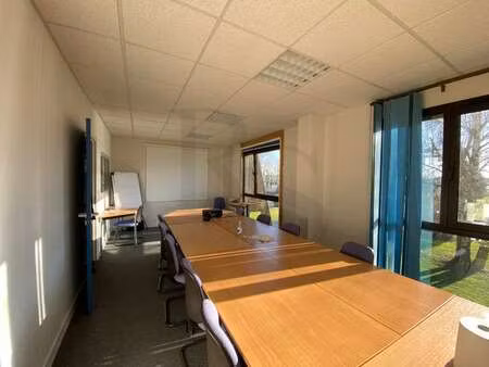 vente bureaux et commerces à flers (61100) : à vendre / 131m² flers