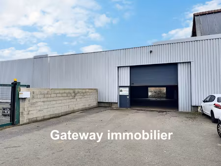 vente entrepôt 300m2 à riom