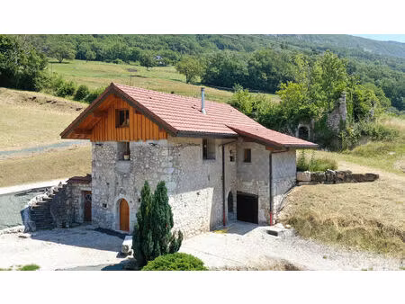 bien rare  charme  nature et tranquillité absolue