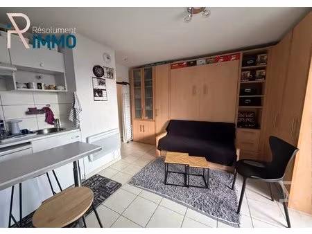 colmar - charmant 1 pièce avec balcon et stationnement privatif