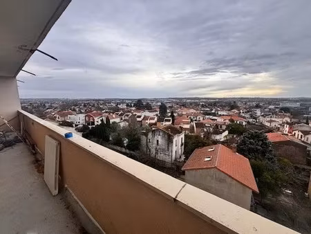 roserais/jolimont t2 balcon