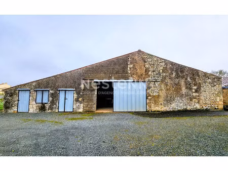 grange à fort potentiel sur terrains constructibles à doix-les-fontaines
