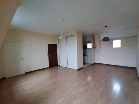 location appartement 3 pièces à mayenne (53100) : à louer 3 pièces / 60m² mayenne