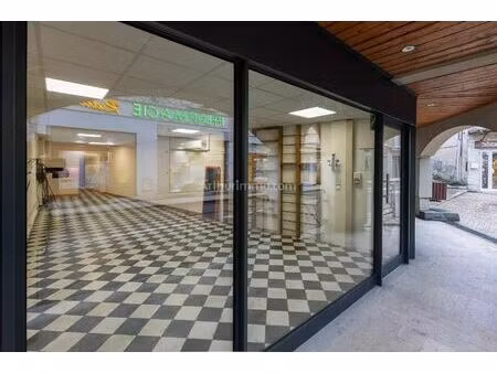 vente fonds de commerce 1 pièces 74 m2 à morestel