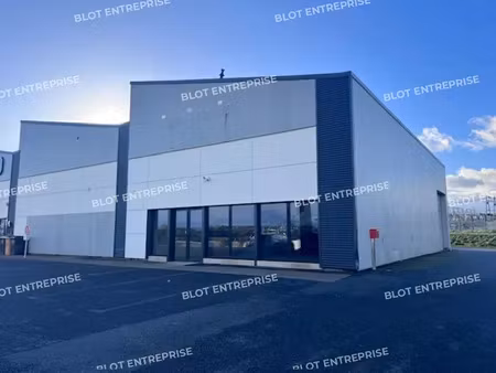 a louer - locaux commerciaux et d'activités 304 m² tregueux