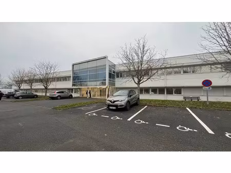 1 498 m2 divisibles à partir de 58 30 m2 de bureaux à louer - semoy