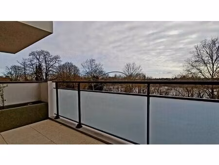 beau t3 vue loire chauffage compris