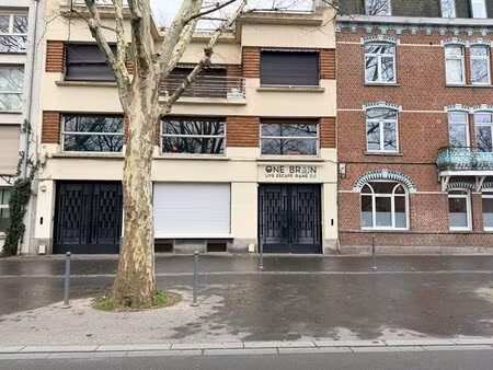 à louer fonds de commerce 330 m² – 4 320 € |lille