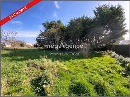 en vente terrain constructible 7 54 ares – 99 990 € |soullans