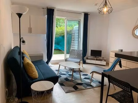 location appartement 1 pièce 33 m² à nice (06000)