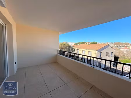 appartement à louer 3 pièces 60.76 m² - saint-raphaël (83) - 1 014€