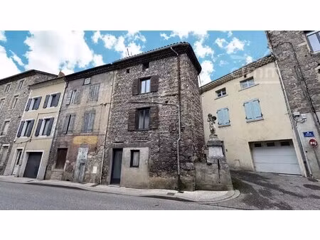 maison de village rénovée au cœur d’andance