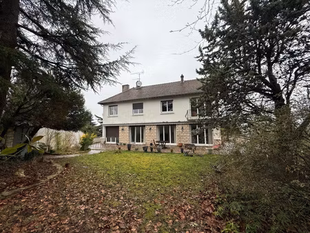 maison 9 pièces 285m²