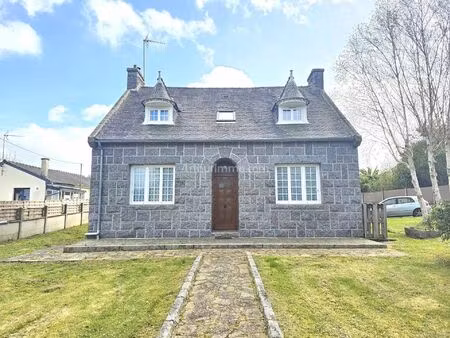 vente maison 5 pièces 130 m2 à bégard