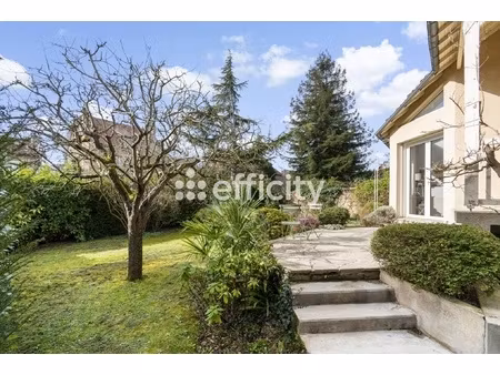 maison 7 pièces - 158 m²