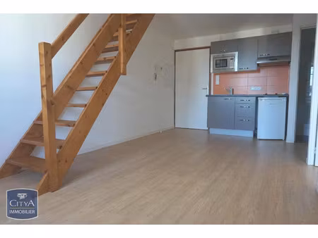 appartement à louer 3 pièces 47.35 m² - auray (56) - 615€