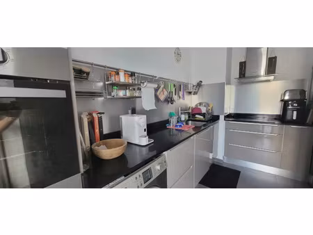 superbe t2 meublé bas du fort