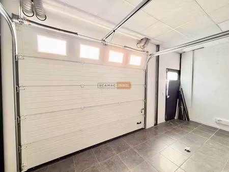 local d'activités de 210m²