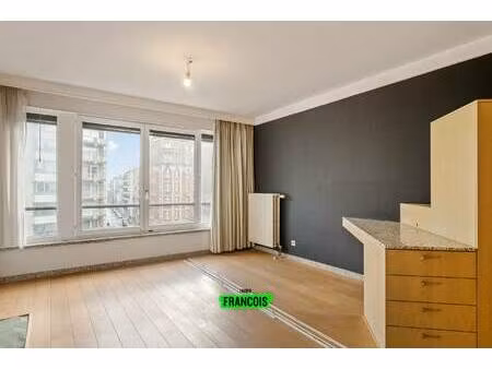 appartement te koop in oostende met 1 slaapkamer