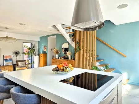 superbe villa avec garage et jardin a 2 minutes de la plage