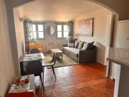 location appartement 2 pièces 38 m² à aix-en-provence (13080)